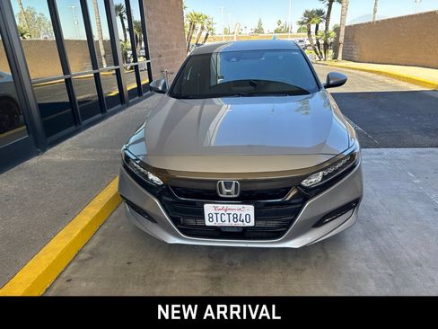 Used 2020 Honda Accord Sport image 2