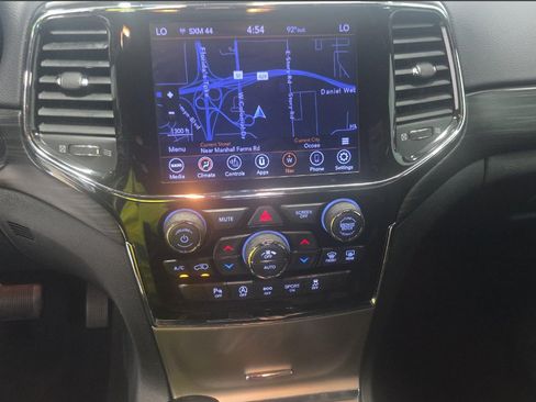 Used 2021 Jeep Grand Cherokee Laredo X RWD image 11