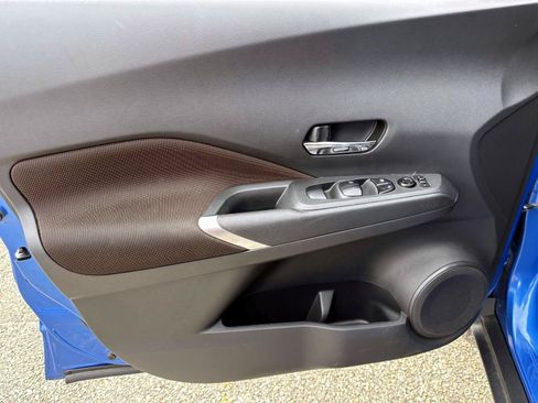 Used 2021 Nissan Kicks SR FWD image 14