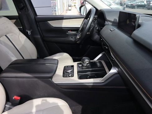 Used 2024 MAZDA CX-90 Plug-In Hybrid w/ Preferred AWD/4WD image 26