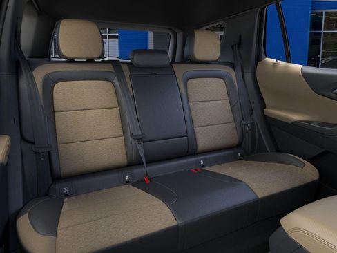 New 2026 Chevrolet Equinox ACTIV w/ Convenience Package III image 17