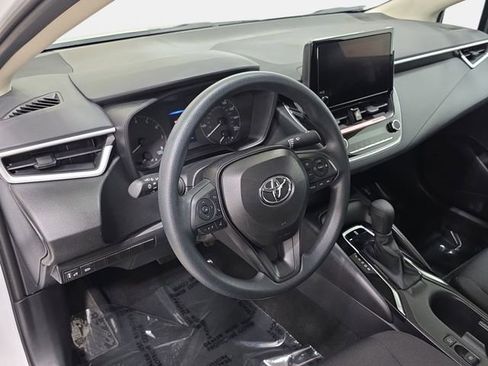 Certified 2025 Toyota Corolla LE image 13