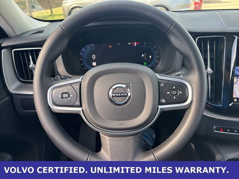 Certified 2025 Volvo XC60 B5 Core image 22
