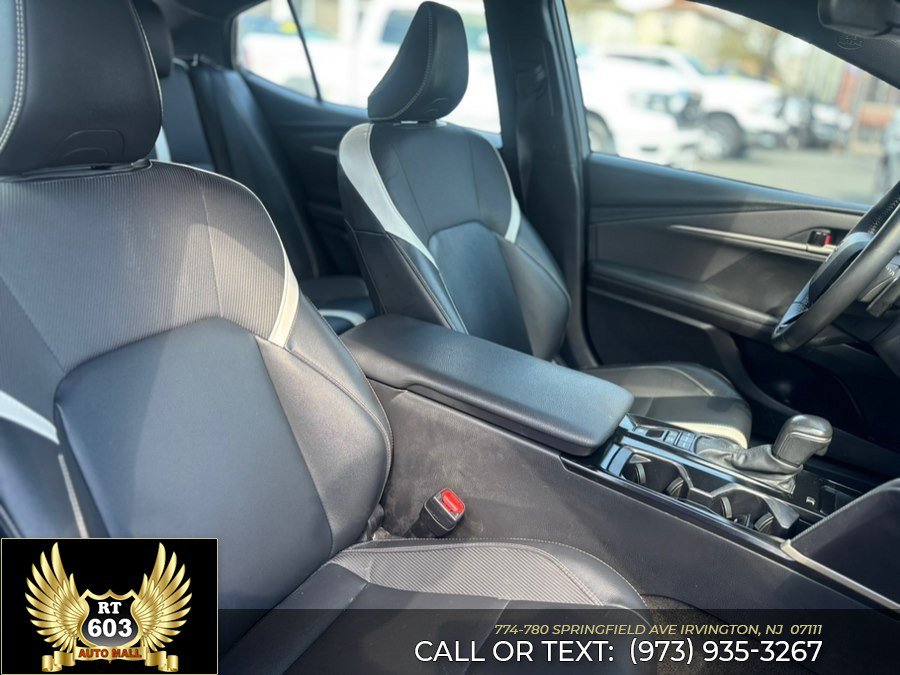 Used 2025 Toyota Camry SE FWD image 12
