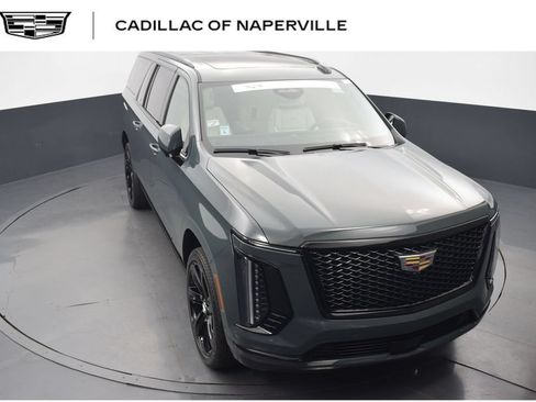 Certified 2026 Cadillac Escalade ESV Sport w/ Touring Package AWD/4WD image 1