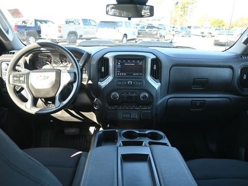 Used 2024 Chevrolet Silverado 1500 Custom Trail Boss w/ LPO, Dark Essentials Package image 12