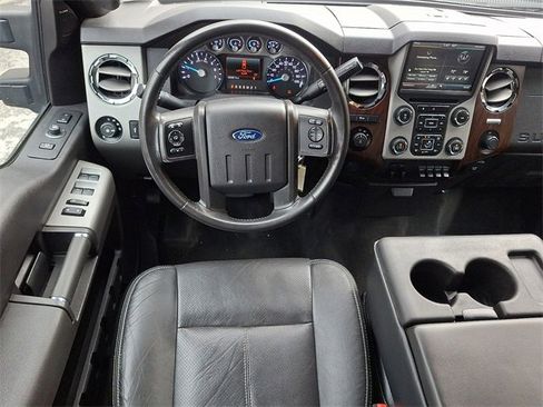 Used 2016 Ford F350 Lariat image 13