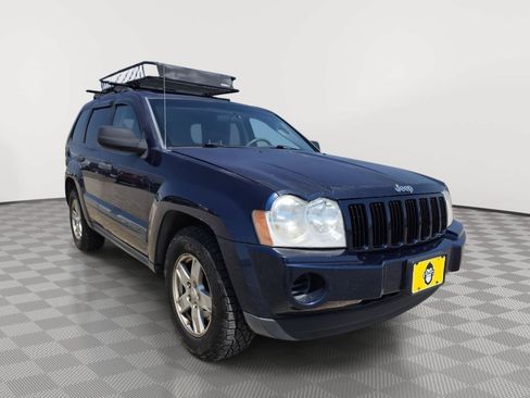 Used 2006 Jeep Grand Cherokee Laredo AWD/4WD image 3