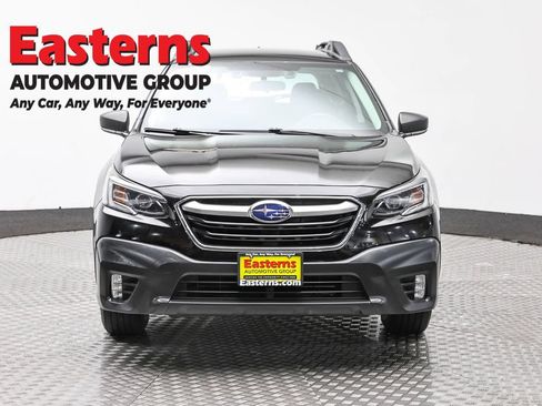 Used 2022 Subaru Outback AWD/4WD image 2