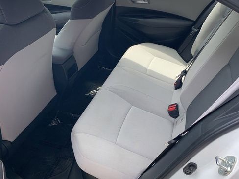 Used 2021 Toyota Corolla LE w/ Carpet Mat Package (TMS) FWD image 6