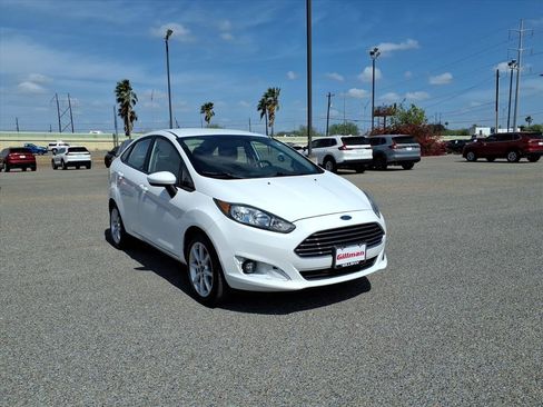 Used 2019 Ford Fiesta SE w/ Equipment Group 201A image 2