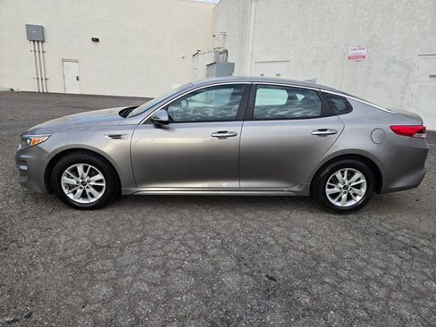 Used 2018 Kia Optima LX FWD image 10