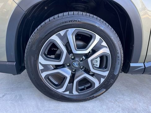 Certified 2023 Subaru Ascent Limited w/ Technology Package image 23