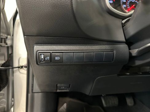 Used 2019 Toyota Corolla SE w/ SE Option Package image 21