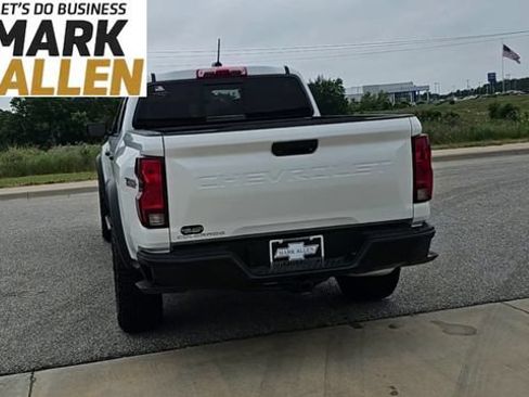 Used 2025 Chevrolet Colorado Trail Boss AWD/4WD image 7