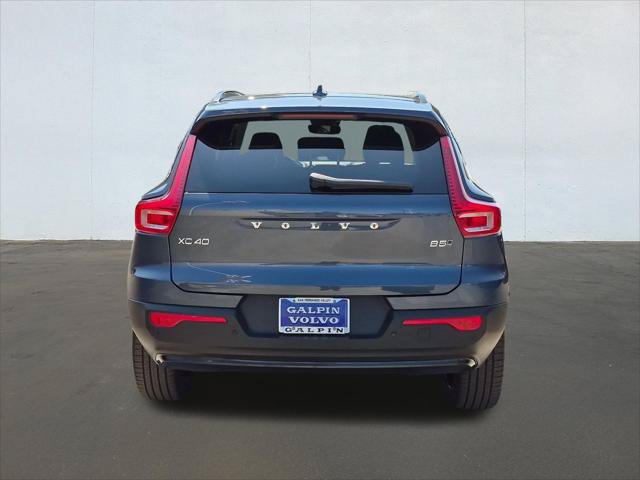 Used 2026 Volvo XC40 B5 Plus AWD/4WD image 6