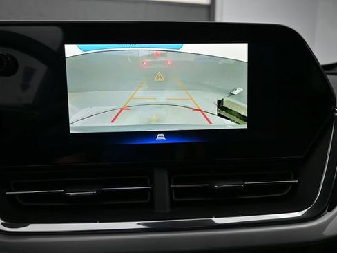 New 2026 Chevrolet Trax LT w/ Driver Confidence Package FWD image 16