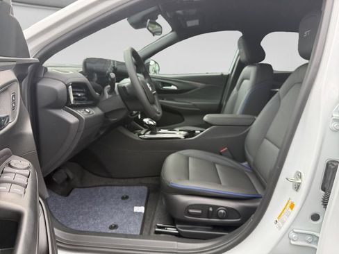New 2026 Buick Envista Sport Touring w/ Convenience I Package FWD image 10