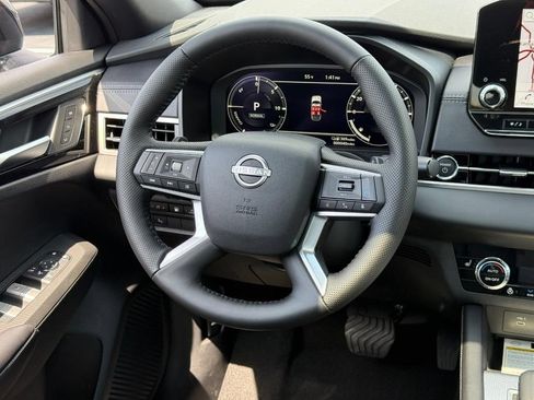 Used 2026 Nissan Rogue Platinum AWD/4WD image 9