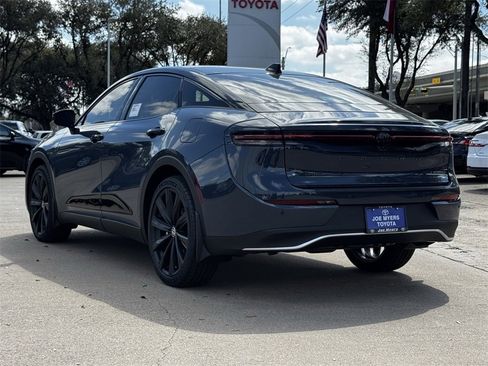 New 2026 Toyota Crown image 7