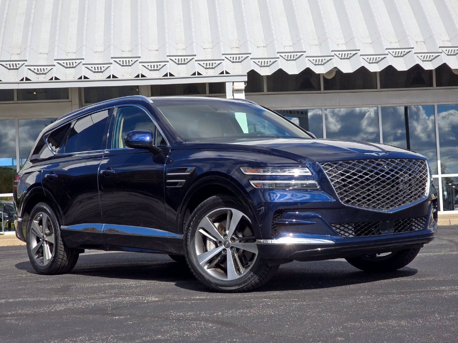 Used 2022 Genesis GV80 3.5T Advanced + AWD/4WD image 2
