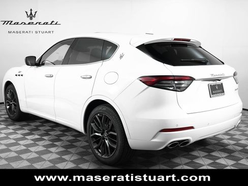 New 2024 Maserati Levante GT Ultima AWD/4WD image 5