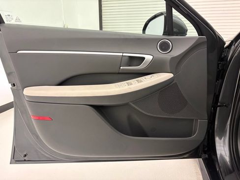 Used 2025 Hyundai Sonata SEL FWD image 25