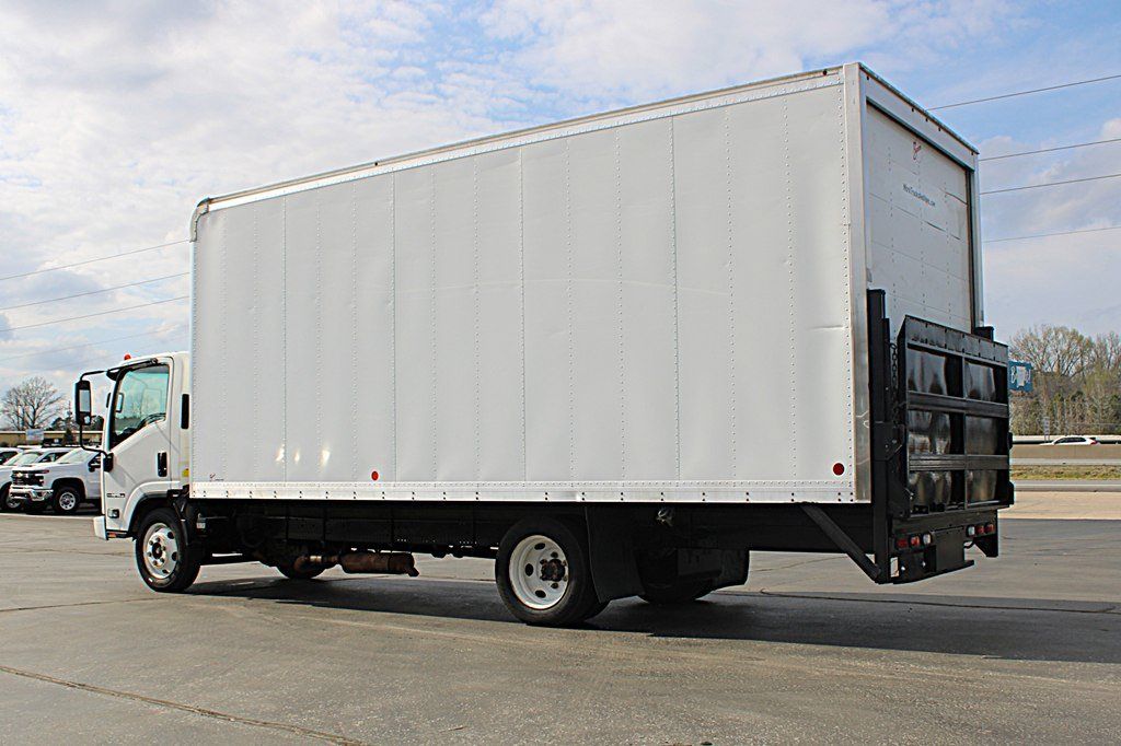 Used 2019 Isuzu NPR RWD image 4