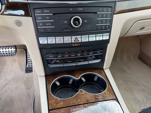 Used 2016 Mercedes-Benz E 400 Cabriolet image 19