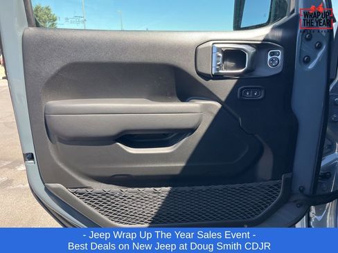 New 2025 Jeep Gladiator Rubicon w/ Convenience Group image 6