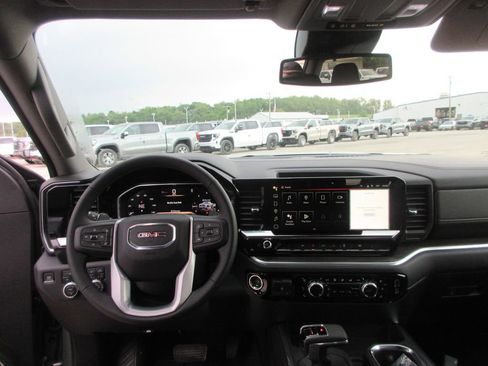 New 2026 GMC Sierra 1500 SLT w/ SLT Convenience Package AWD/4WD image 16