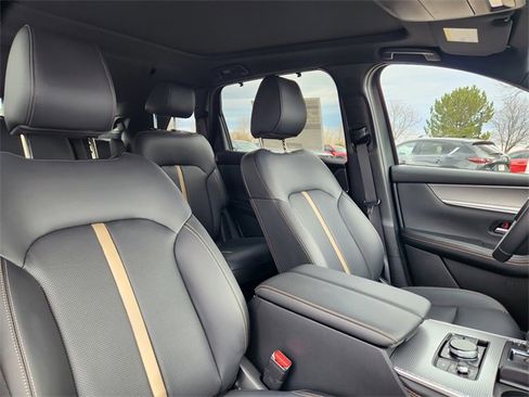 New 2026 MAZDA CX-90 Plug-In Hybrid w/ Premium Plus image 14