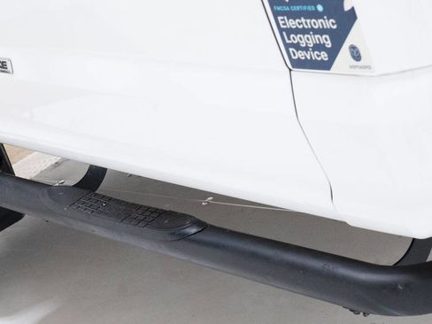 Used 2018 Ford F550 4x4 Regular Cab Super Duty image 20