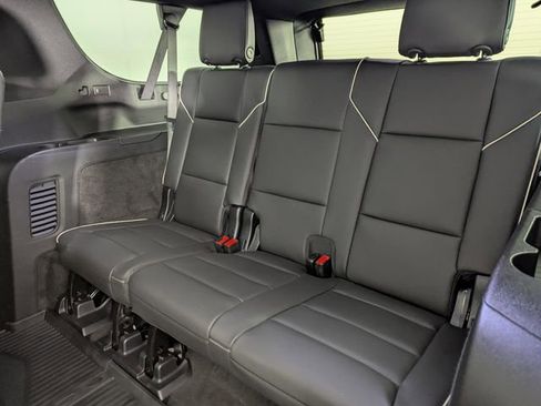 Used 2025 Cadillac Escalade ESV Sport w/ Touring Package AWD/4WD image 24
