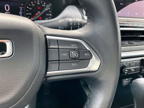 Used 2022 Jeep Compass Latitude image 22