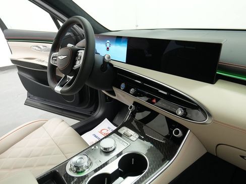 New 2026 Genesis GV70 3.5T Sport Prestige AWD/4WD image 33