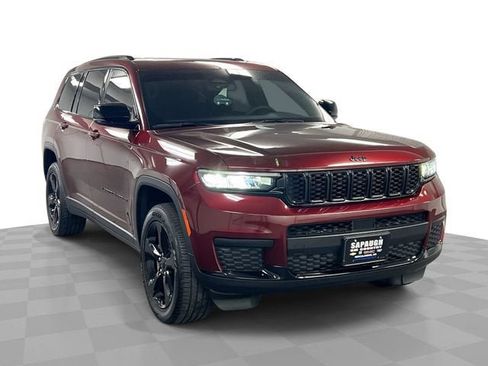 Used 2024 Jeep Grand Cherokee L Altitude AWD/4WD image 1