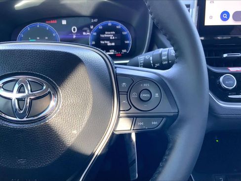 Certified 2026 Toyota Corolla Cross XLE image 21