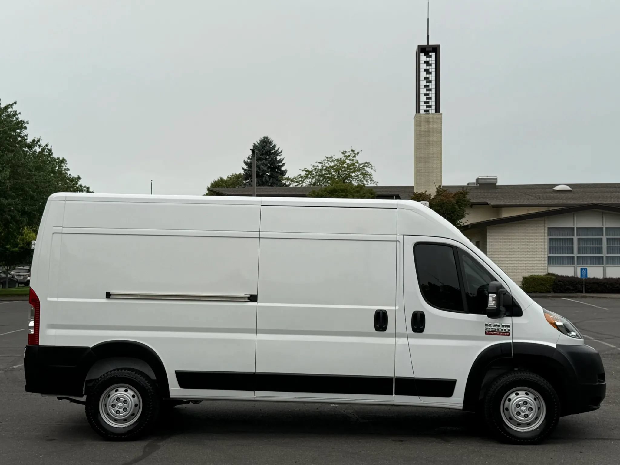 Used 2021 RAM ProMaster 2500 FWD image 7