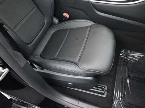 Certified 2026 Mercedes-Benz GLC 300 4MATIC image 29