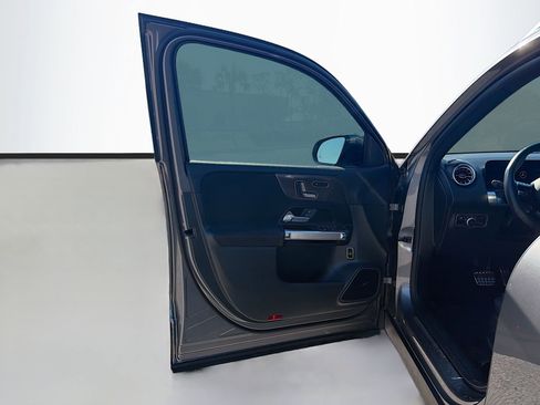 Used 2025 Mercedes-Benz GLB 35 AMG 4MATIC image 22