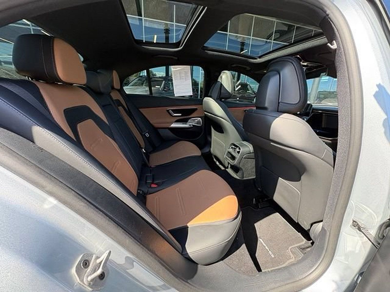 Used 2025 Mercedes-Benz E 53 AMG e 4MATIC Sedan image 11