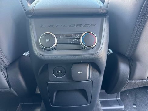 New 2026 Ford Explorer Active w/ Active Comfort Package RWD image 27