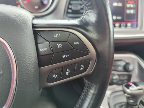 Used 2021 Dodge Challenger SXT w/ Plus Package image 28