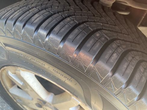 Used 2007 Ford Explorer XLT image 22