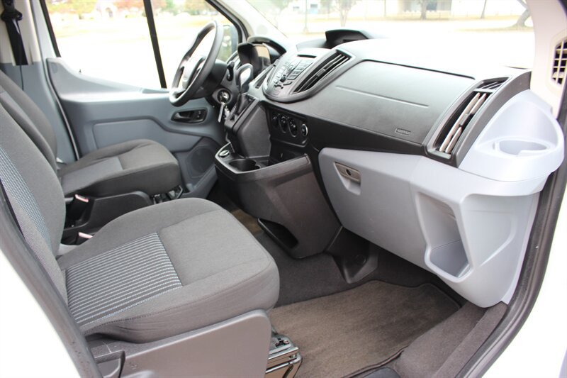 Used 2018 Ford Transit 150 XL RWD image 23