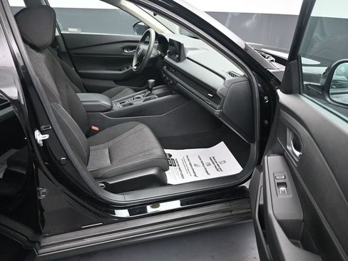 Used 2023 Honda Accord EX image 13