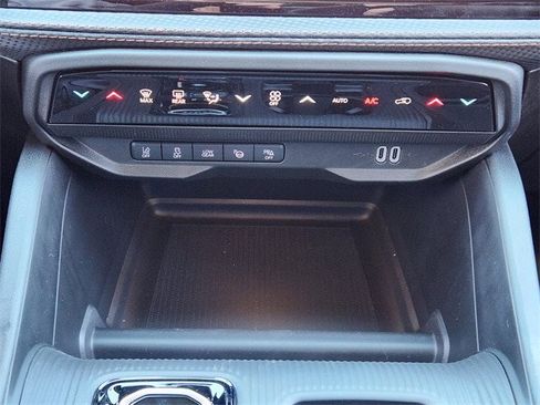 New 2026 Jeep Cherokee Overland image 15