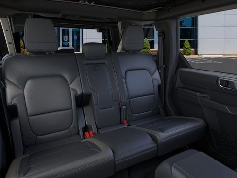 New 2025 Ford Bronco Outer Banks image 11