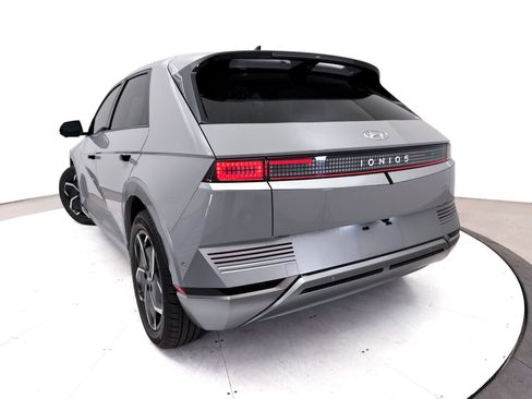 Used 2024 Hyundai Ioniq 5 Limited RWD image 8